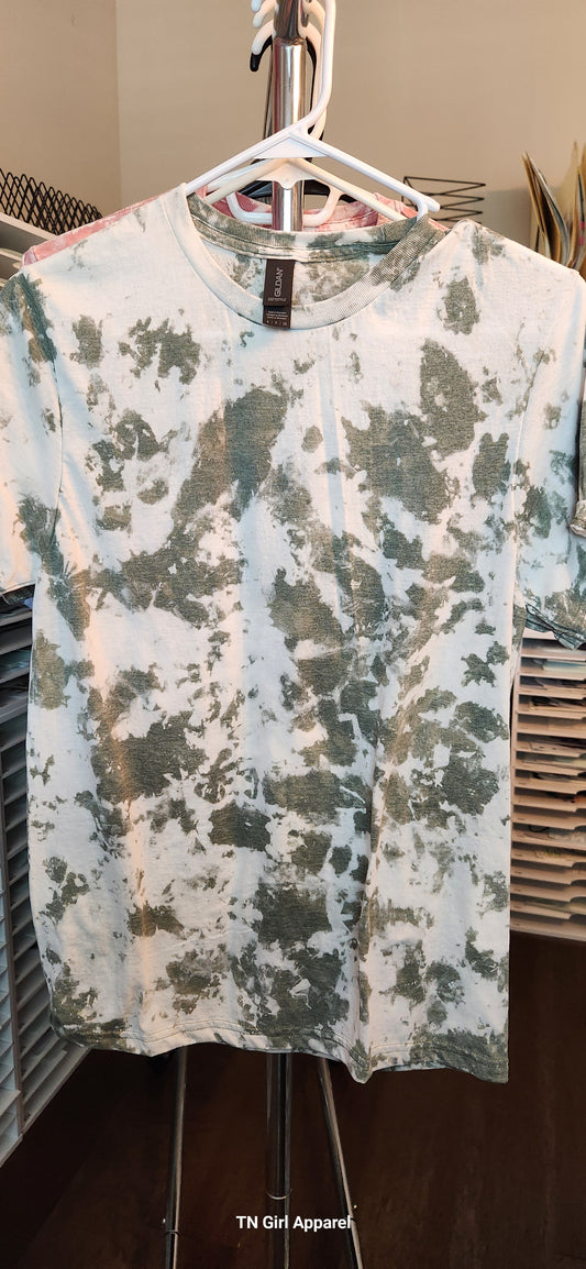 SMALL MILITARY GREEN BLEACHED TEE IN STOCK G21