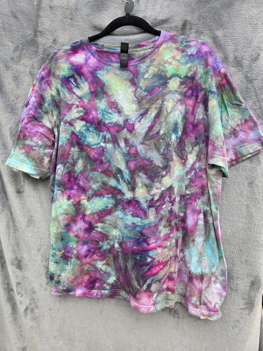 XL SOFTSTYLE  24 TIE DYE T-SHIRT