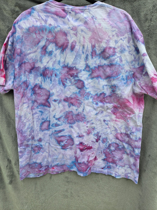 XL SOFTSTYLE  83 TIE DYE T-SHIRT